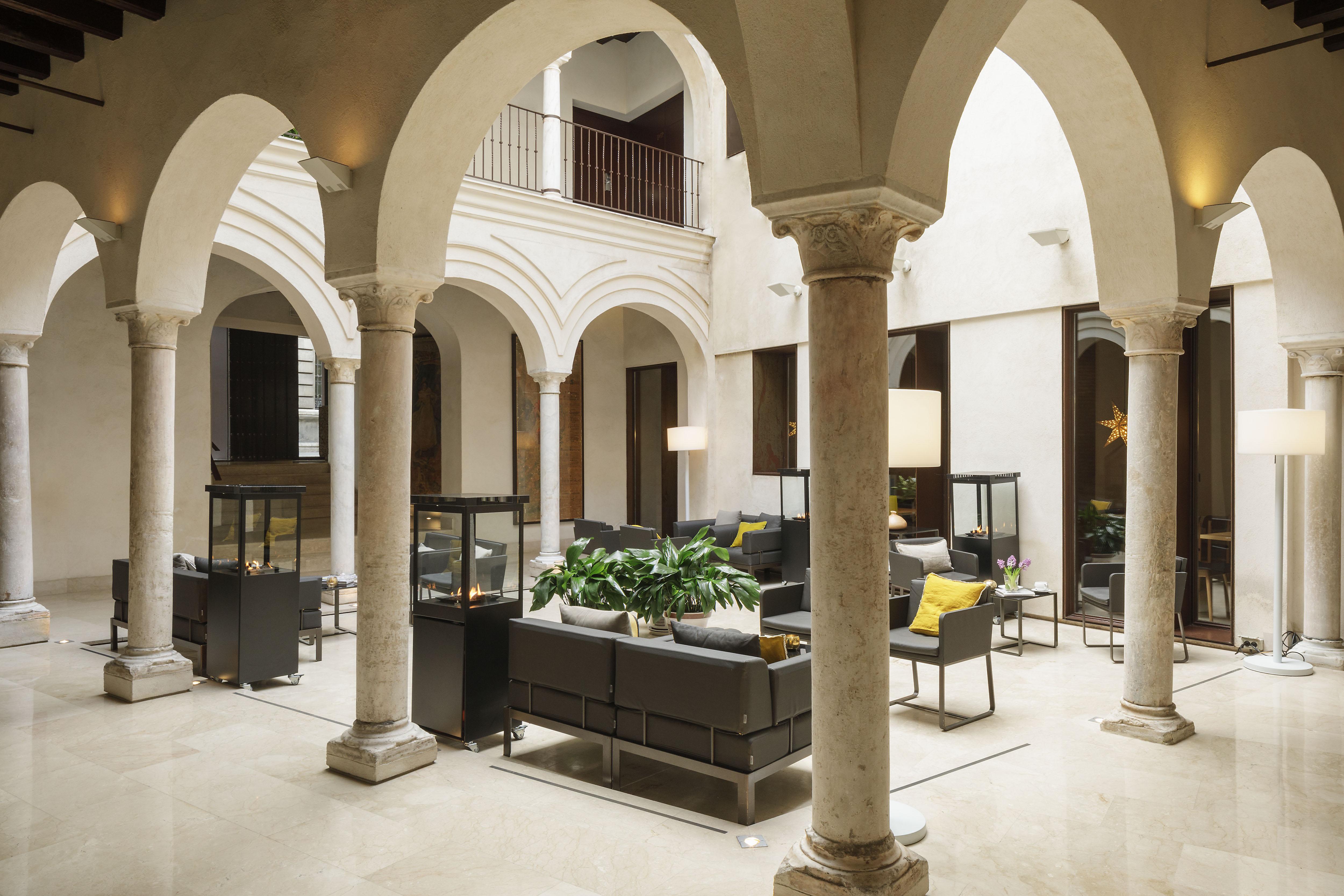 Del Lucero 4* Seville