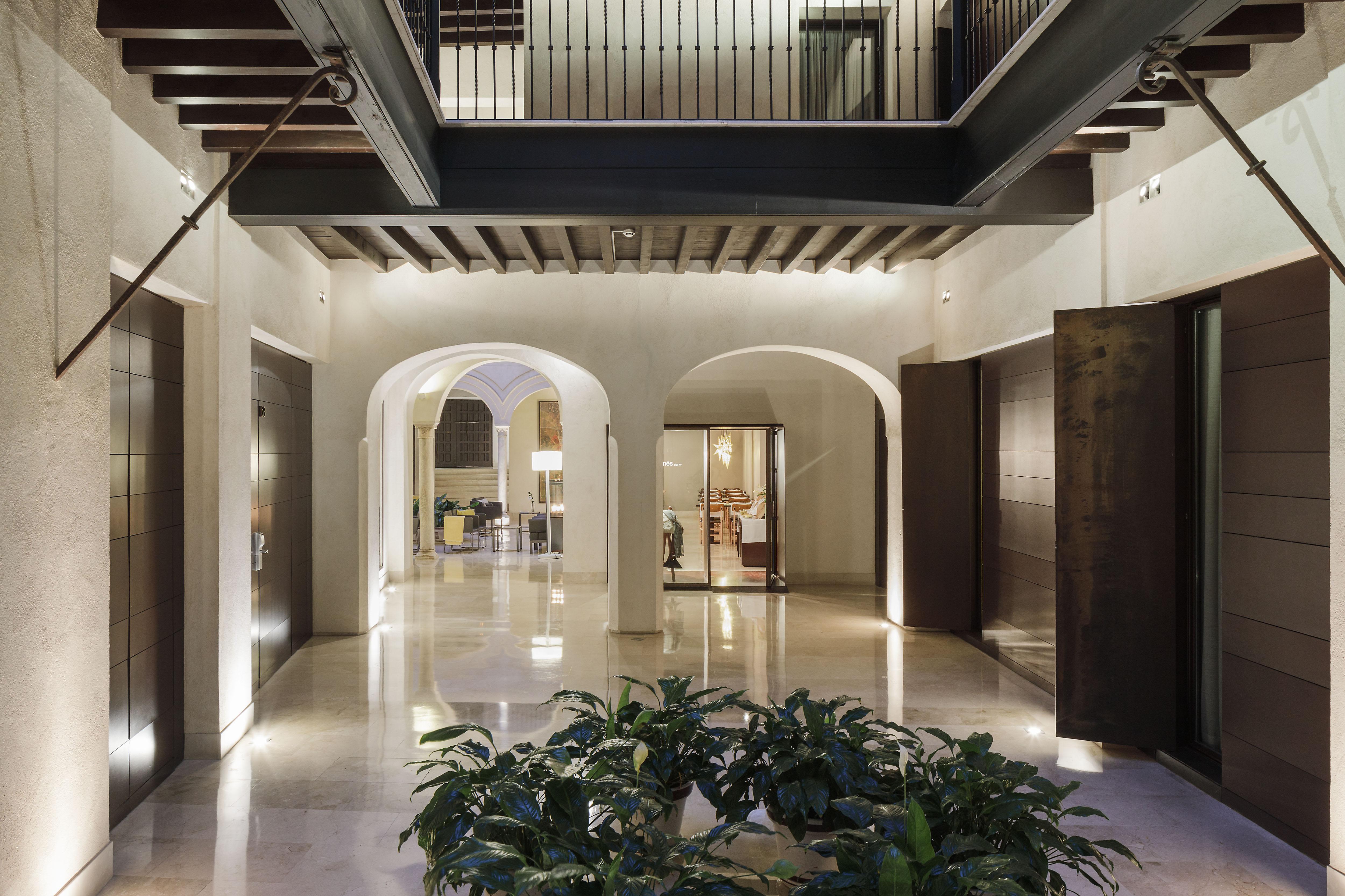 Hotel Del Lucero 4*